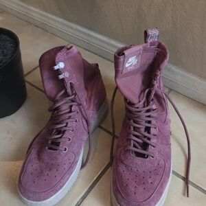 Off-Purple Nike Air Force 1 high top trainerNike Women's Mauve High-Top Sneakers
